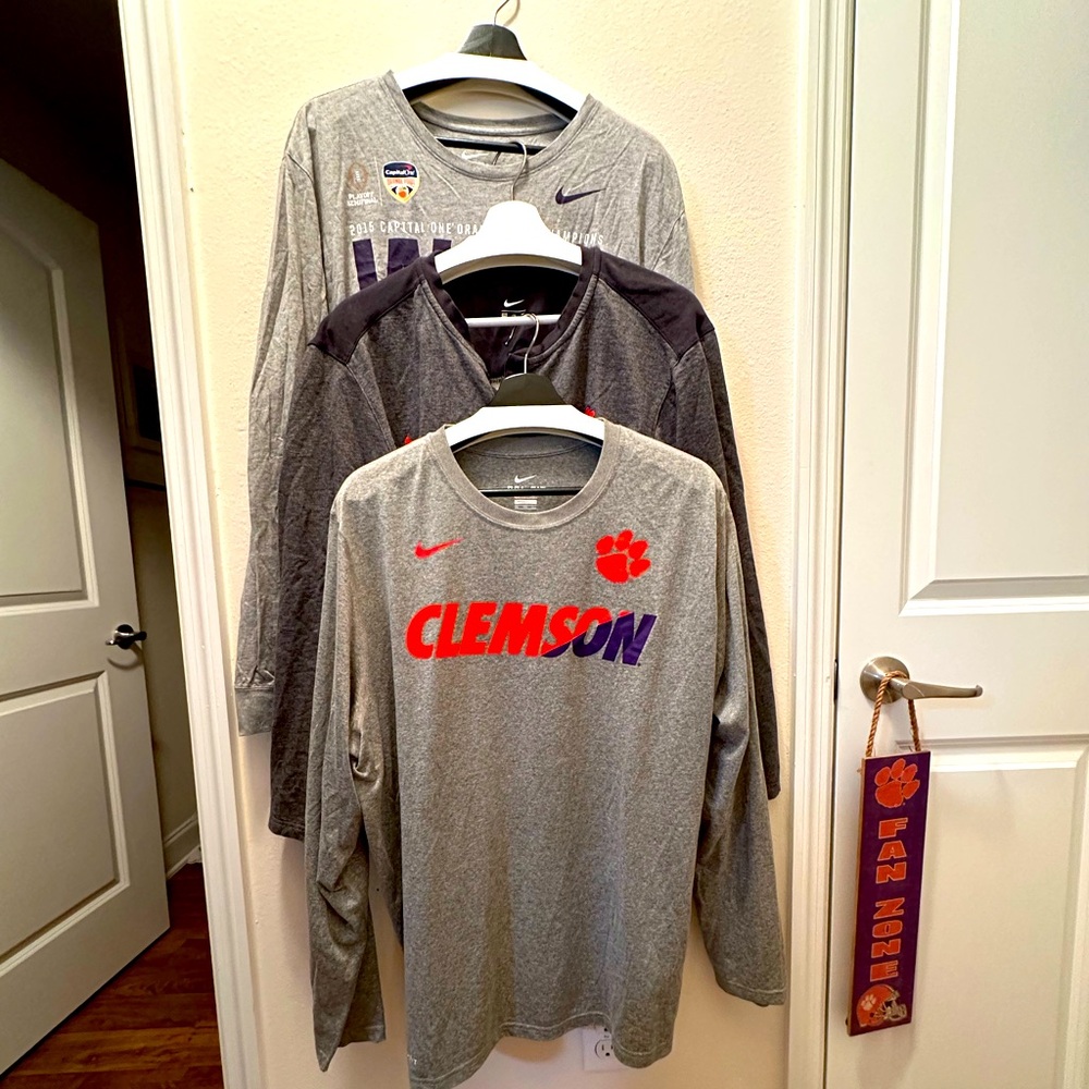 Bundle of 3. Mens Nike Clemson long sleeve shirts. XXL (CT0004)
